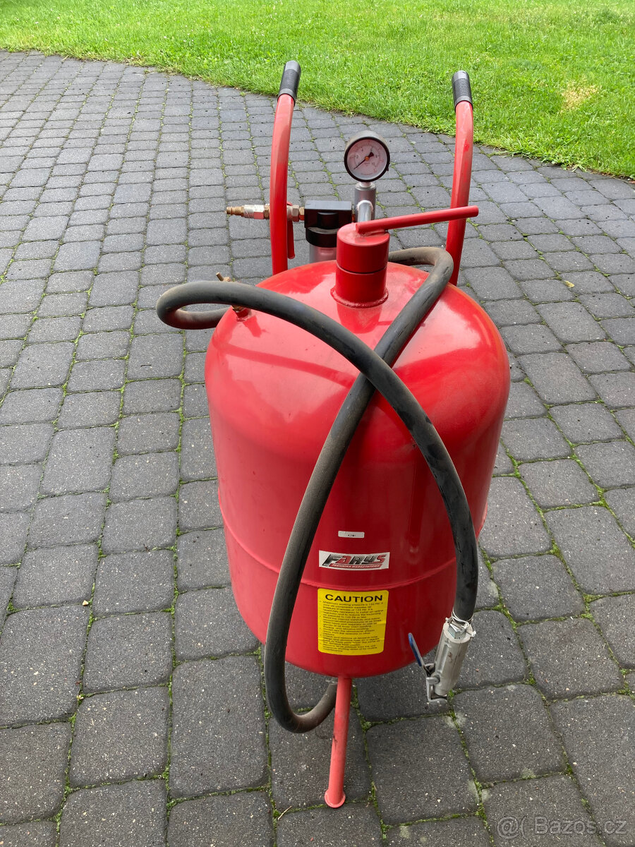 Mobilní pískovačka