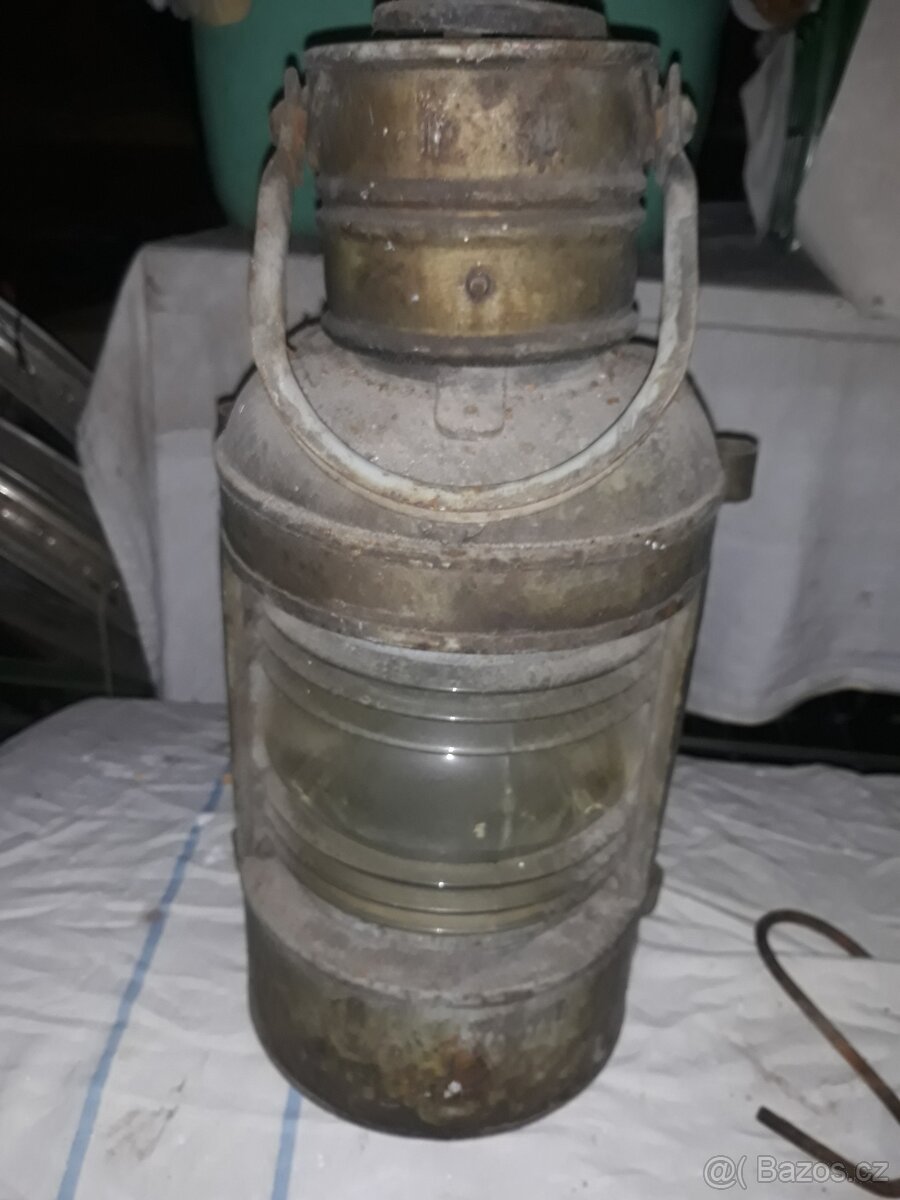 Lampa námořní, drážní nebo kočár, svítilna, starožitná