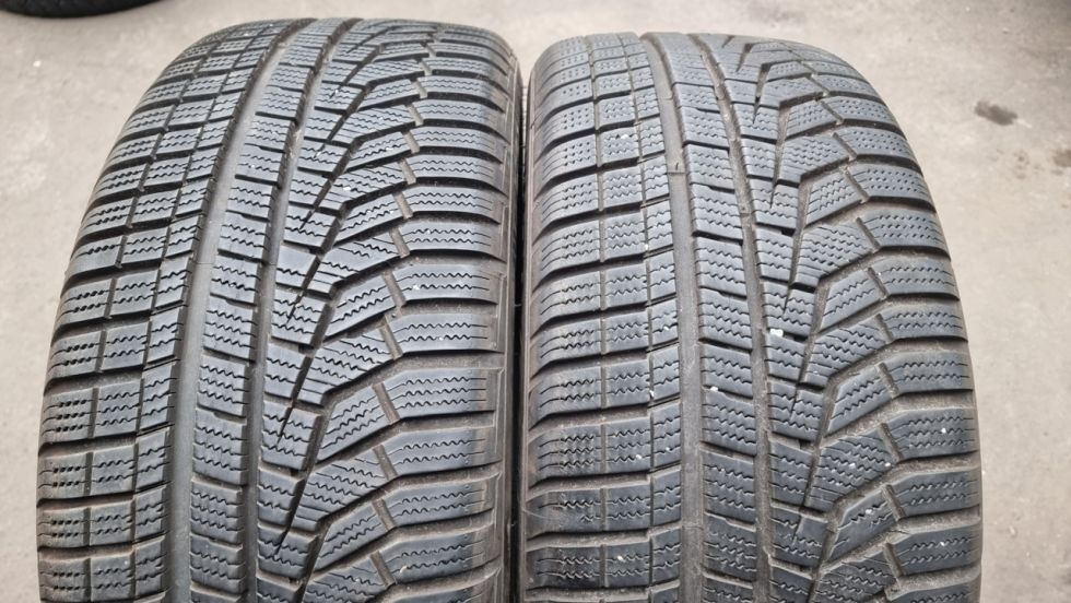 Zimní pneu 225/40/18 Hankook