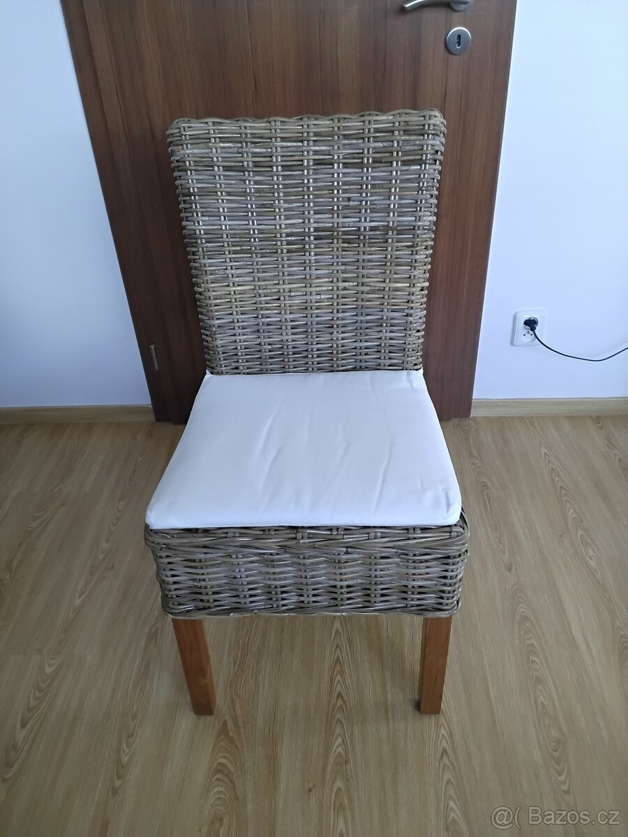 Ratanová židle