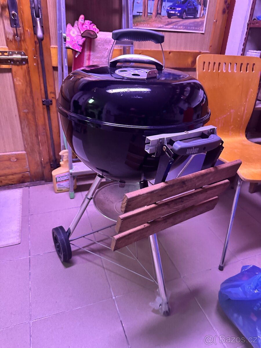 Prodám gril WEBER