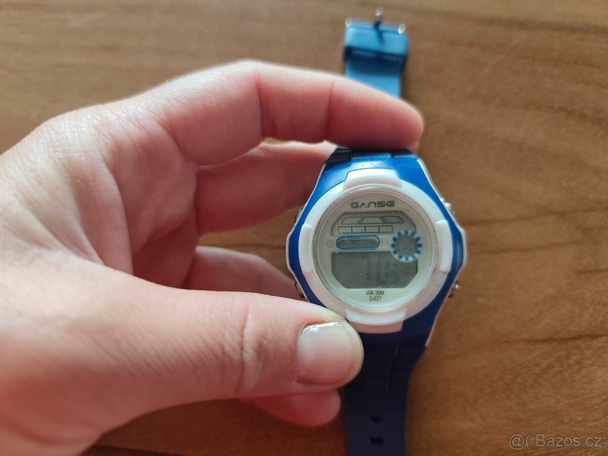 Dětské ručičkové hodinky digitální čas stopky