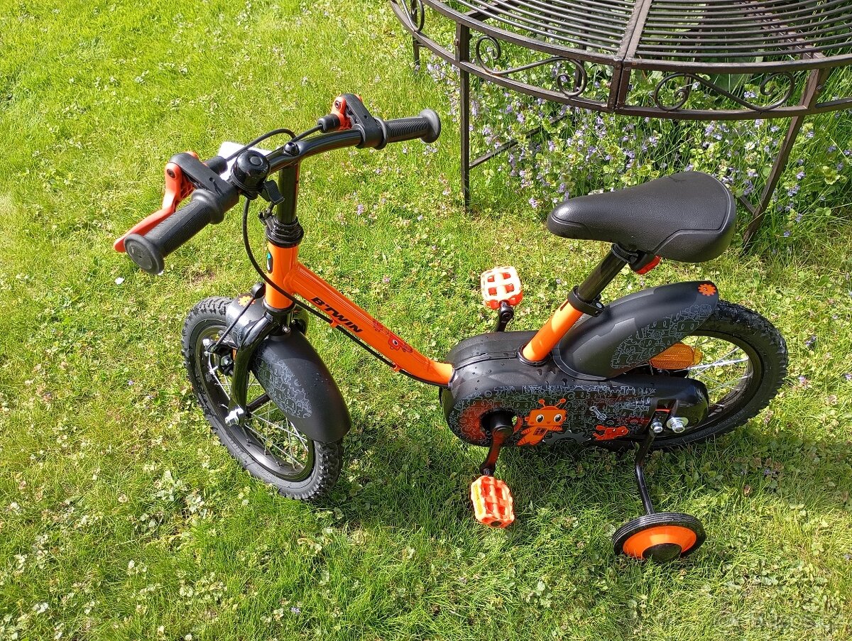 Prodám odrážedlo a kolo