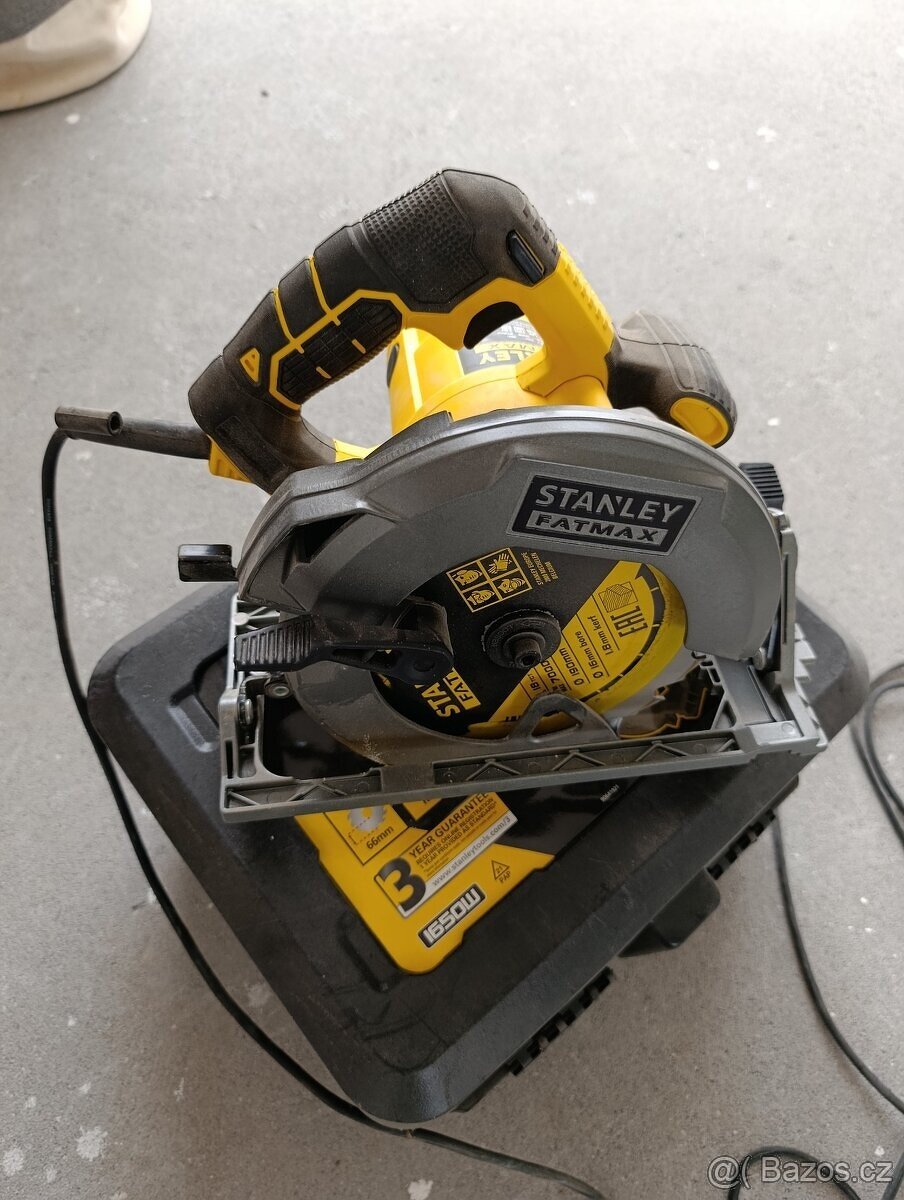 Pila kotoučová Stanley Fatmax FME301K 1650W