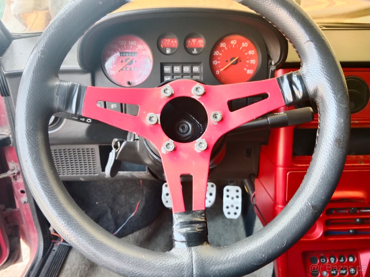 sportovní volant
