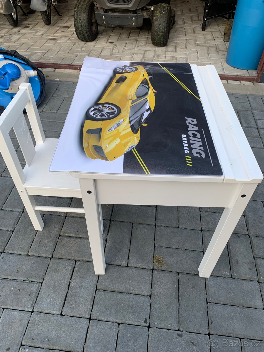 Dětský stůl + židlička