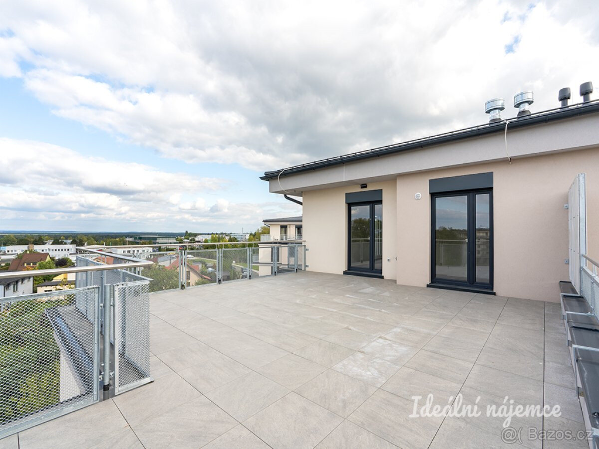 Pronájem bytu 2+kk, Augustina Lukeše, Brandýs nad Labem, 239