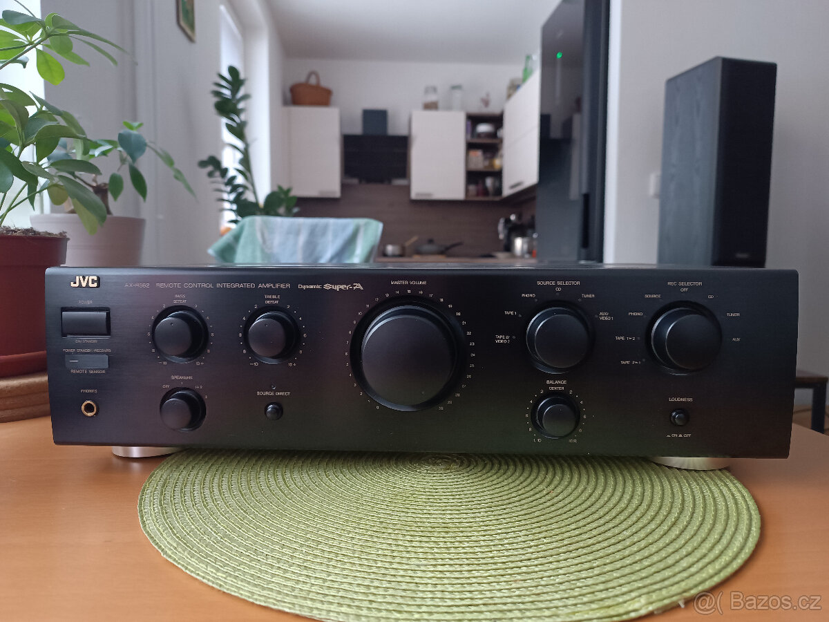 zesilovač JVC AX-R5