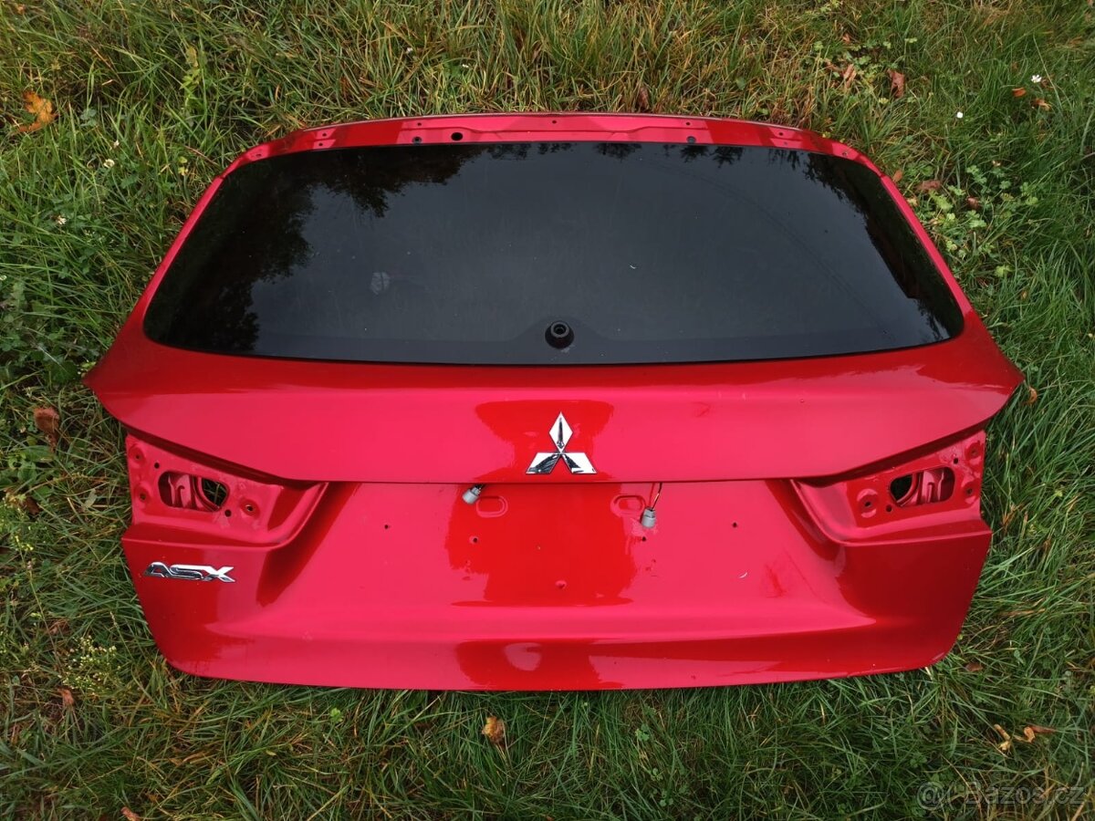 DVEŘE MITSUBISHI  ASX