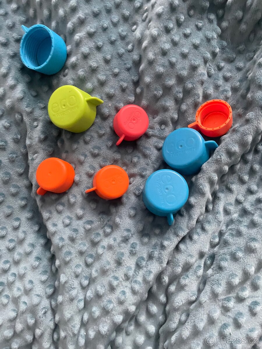 Tupperware vršky na láhev