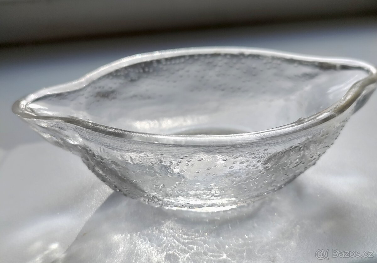 Skleněná miska tvar citronu