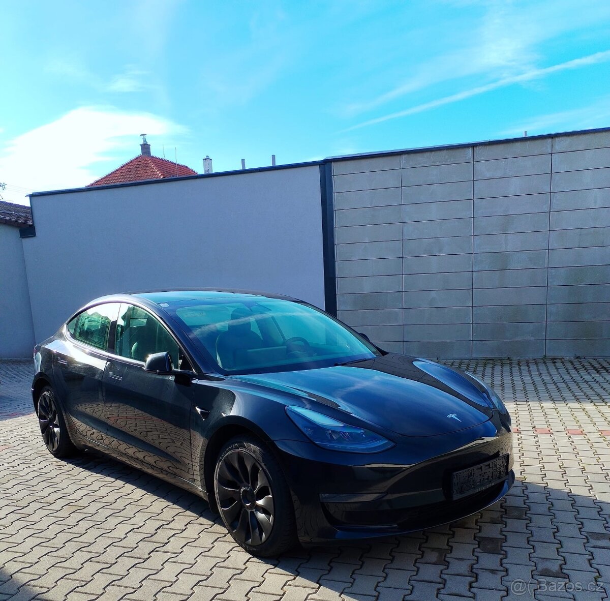 Tesla model 3 Long Range Refresh Tazne zariadenie