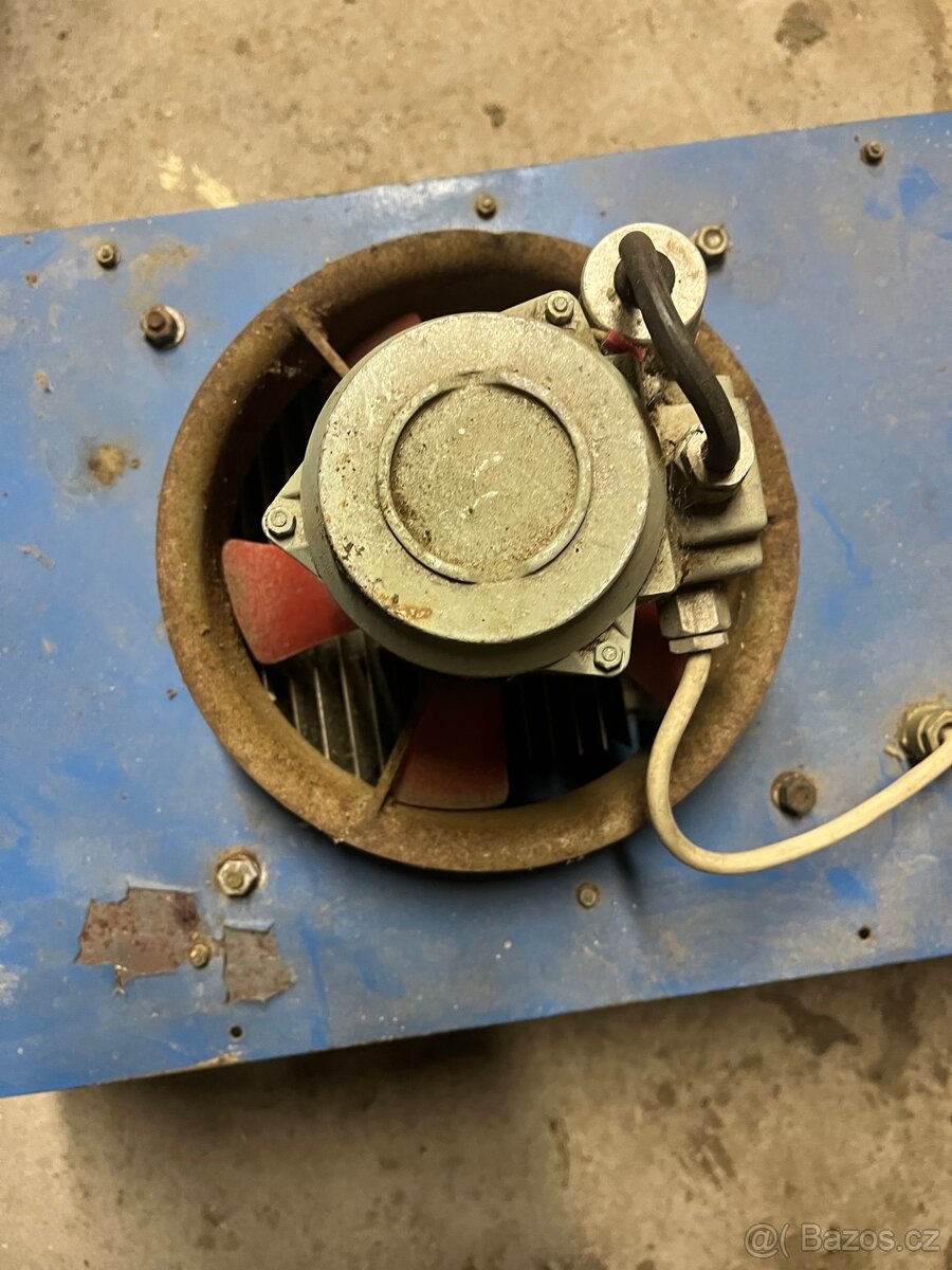 Ventilační jednotka s elektromotorem – 230 V