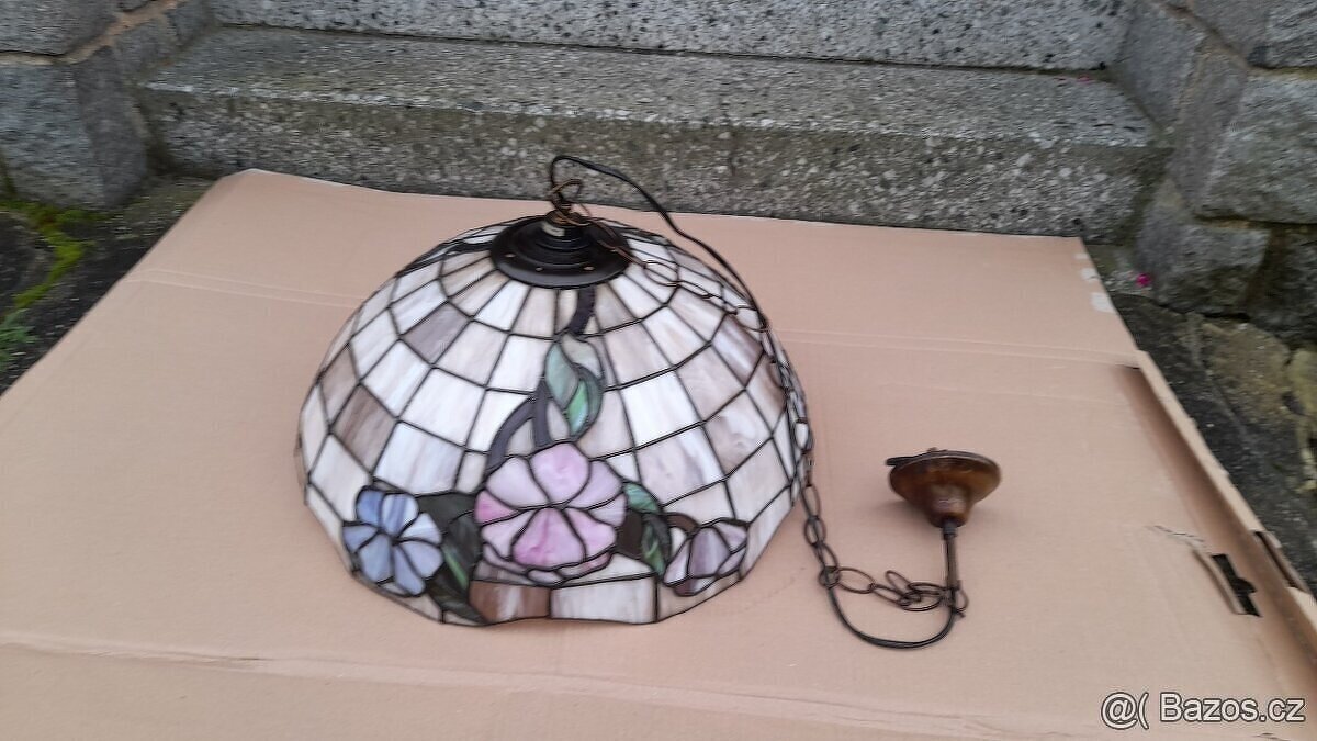 Krásný lustr originál Tiffany 50 cm