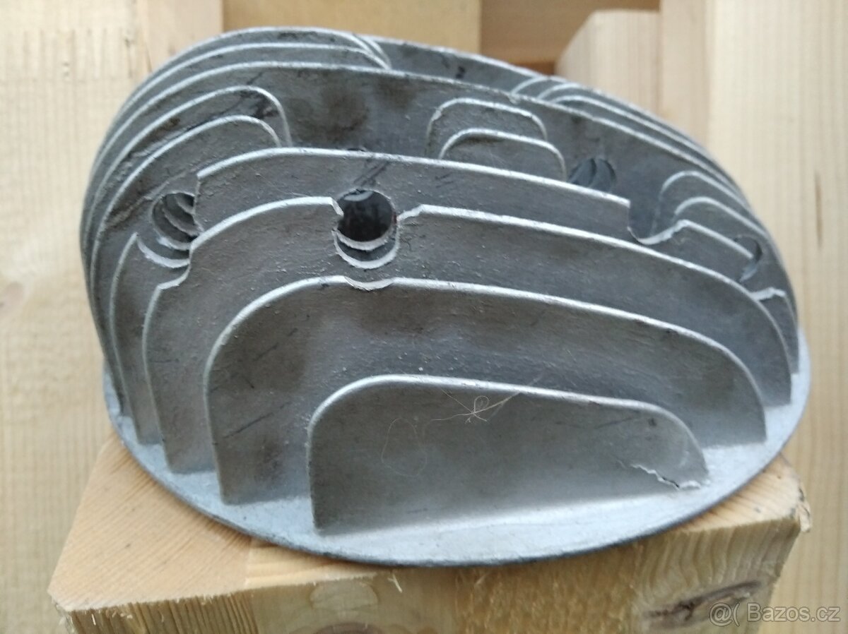 Hlava motoru ČZ 250/455