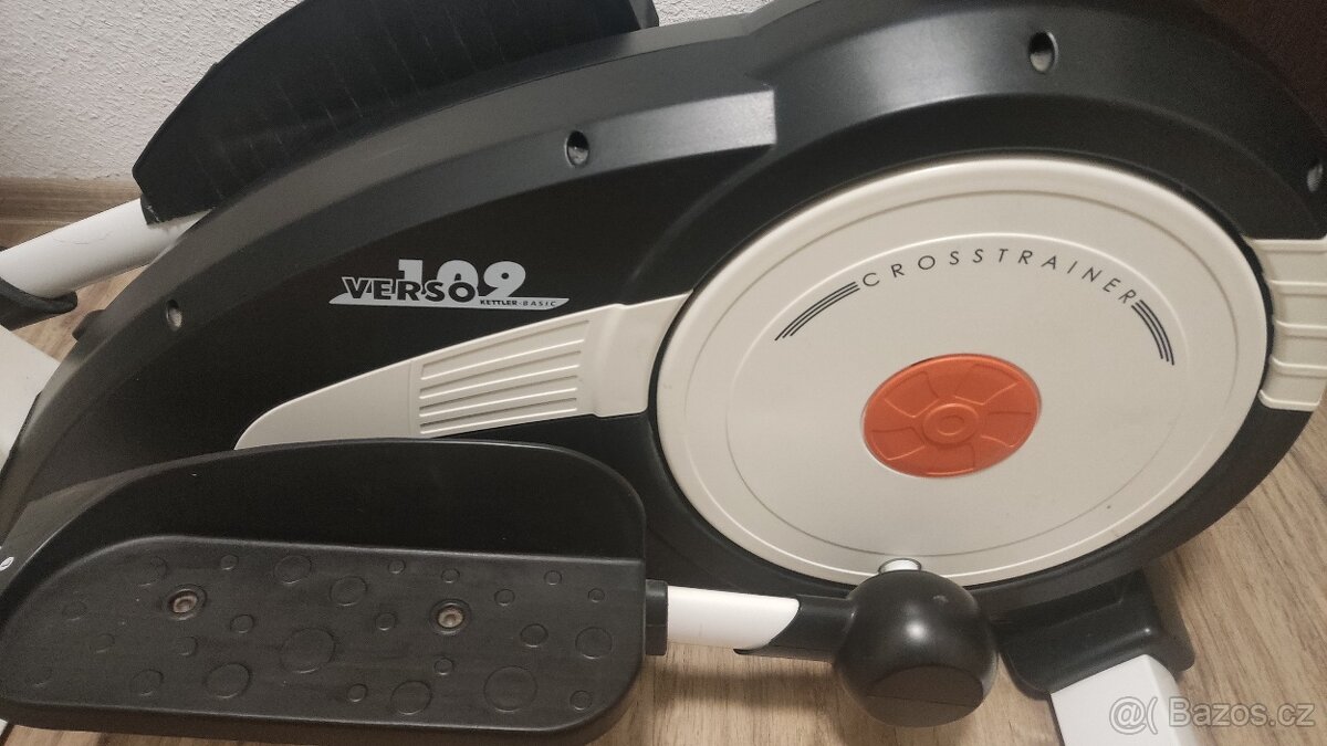 Eliptický trenažér