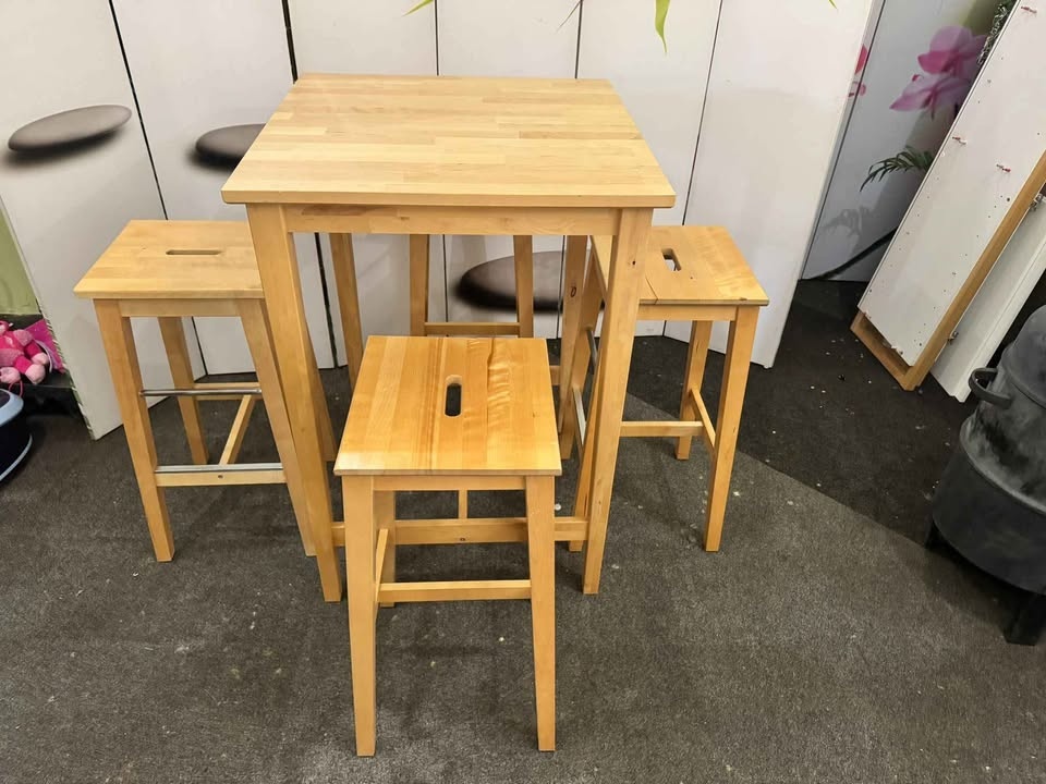 Kvalitní Barový jídelní set Masiv IKEA