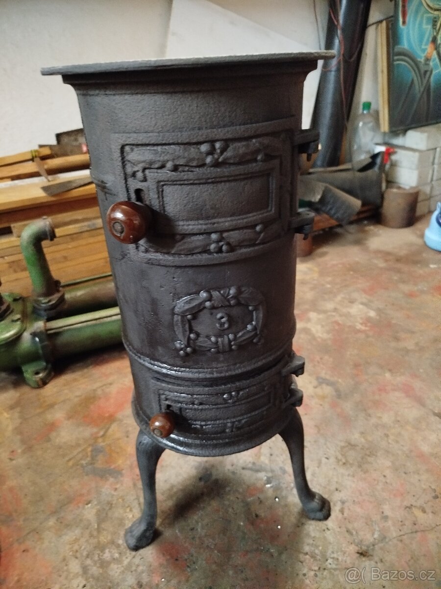 Stará litinová kamna