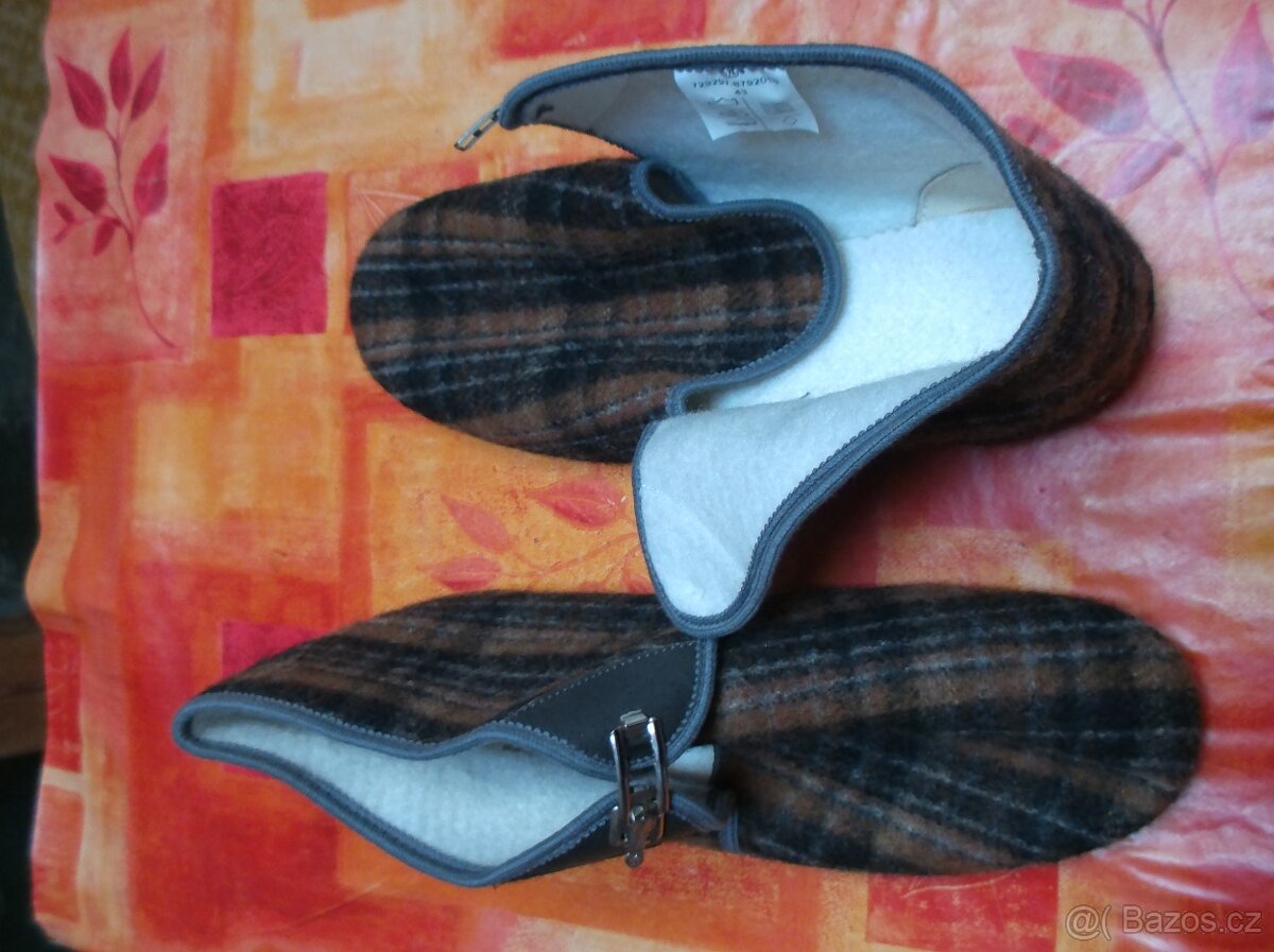 Polobotky, kozačky, bačkory