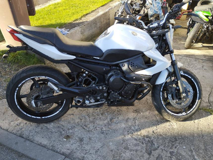 Yamaha XJ6 2010 na díly