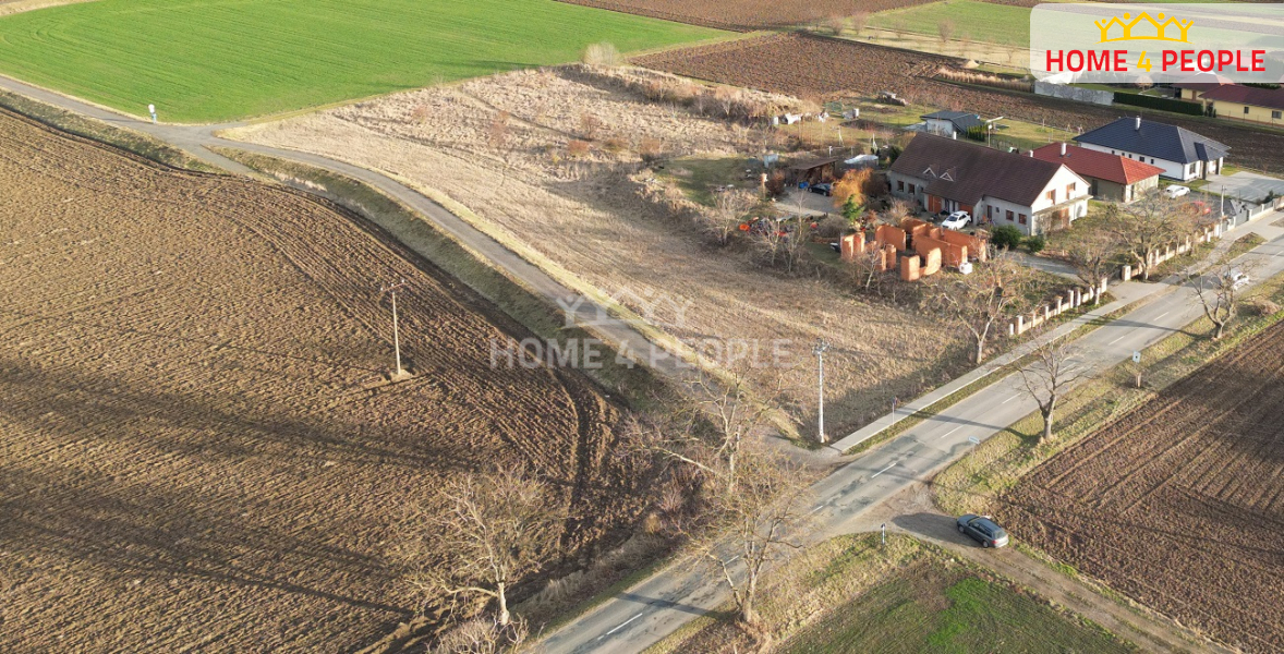 Prodej stavebního pozemku ve Cvrčovicích