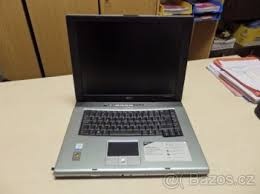 Notebook Acer 2,6Ghz 512MB, DVD, WiFi, napaječ