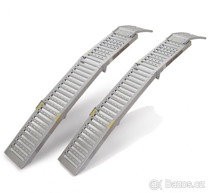 Nájezdy pro motorku, traktůrky, skůtry...( nájezdová rampa )