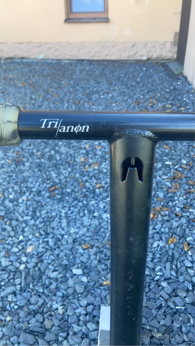 Street custom kolobezka
