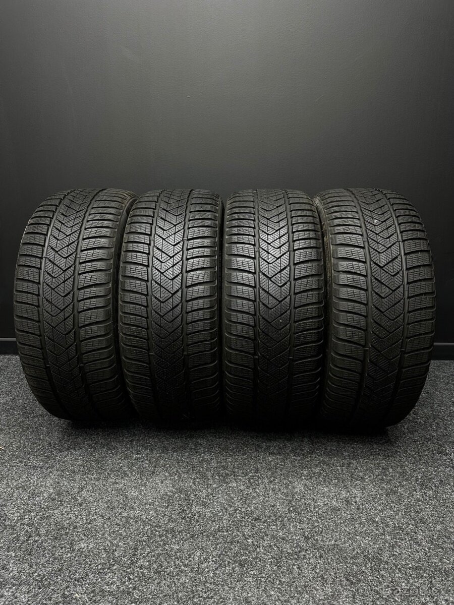 Sada pneu Pirelli 245/45/19 102V