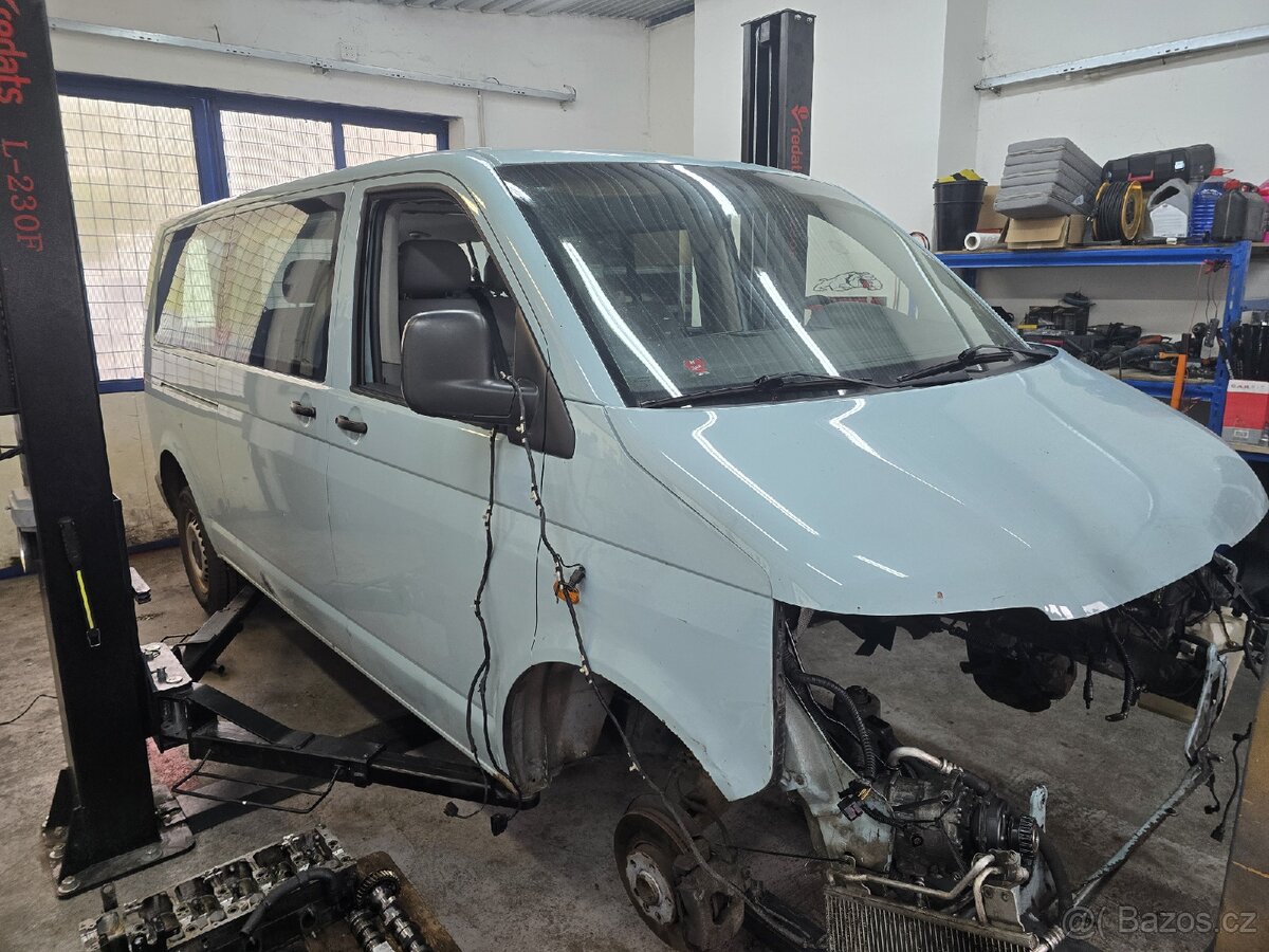 VW T5 Transporter Shutt 2,5 TDi BNZ Náhradní díly