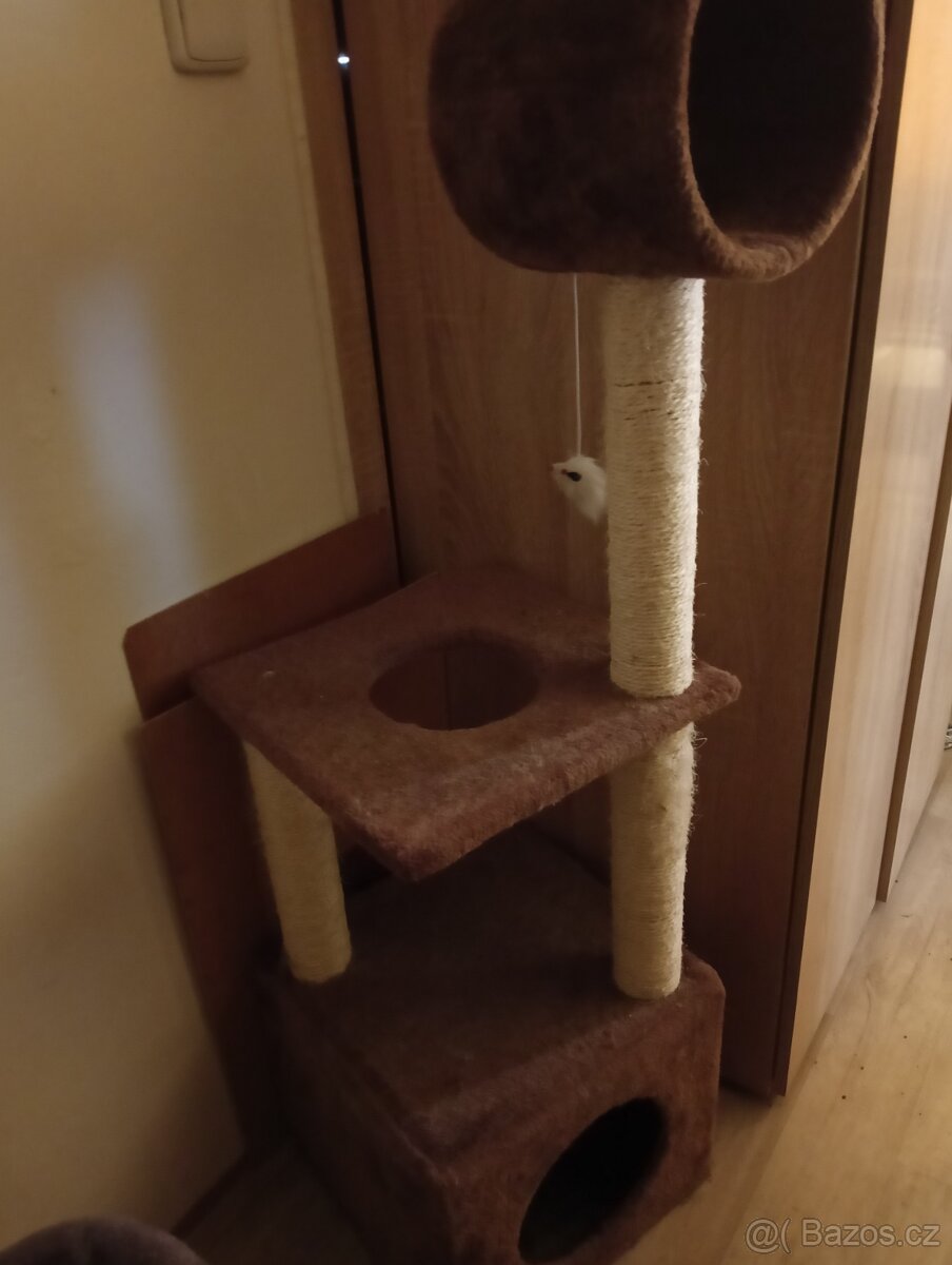 XL kočičí škrabadlo a prolézačka výška 122 cm
