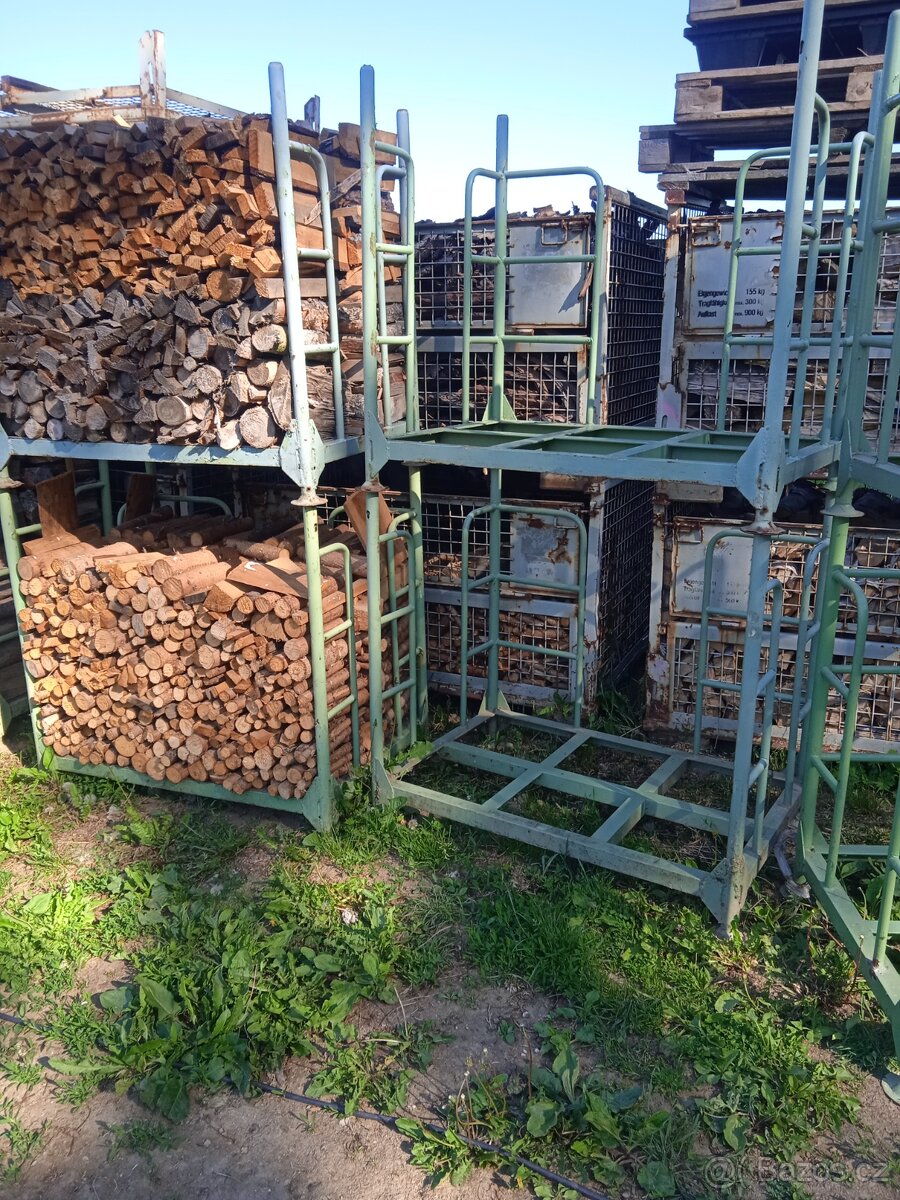 Klece na dřevo, kovové klece