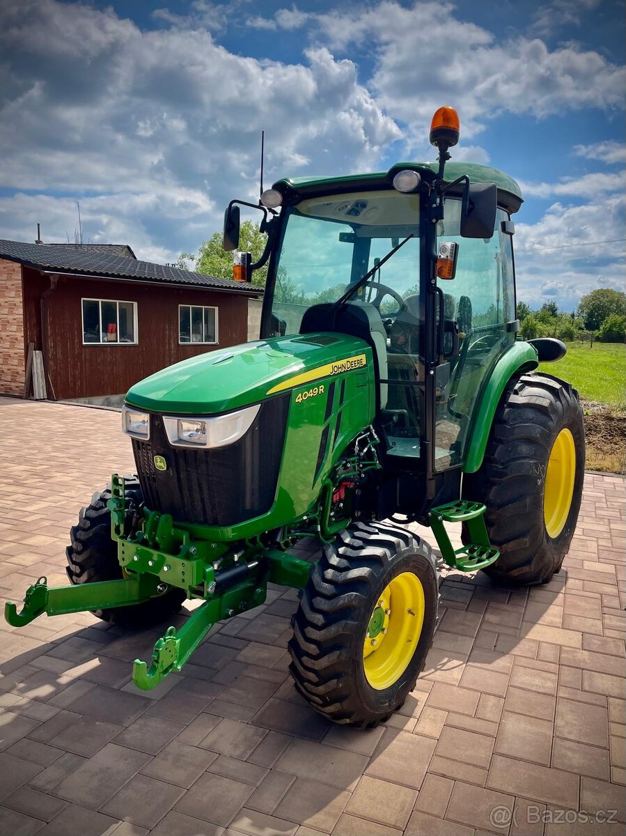 Malotraktor John Deere 4049 R