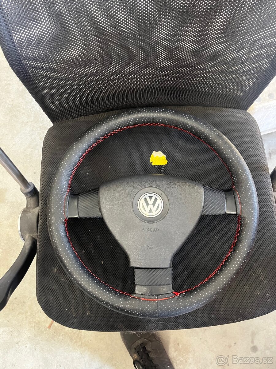 Volant Golf 5 s airbagem