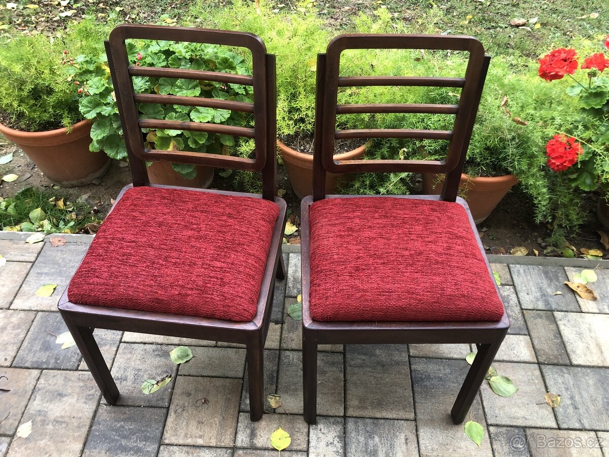 Masivní židle artdeco po renovaci