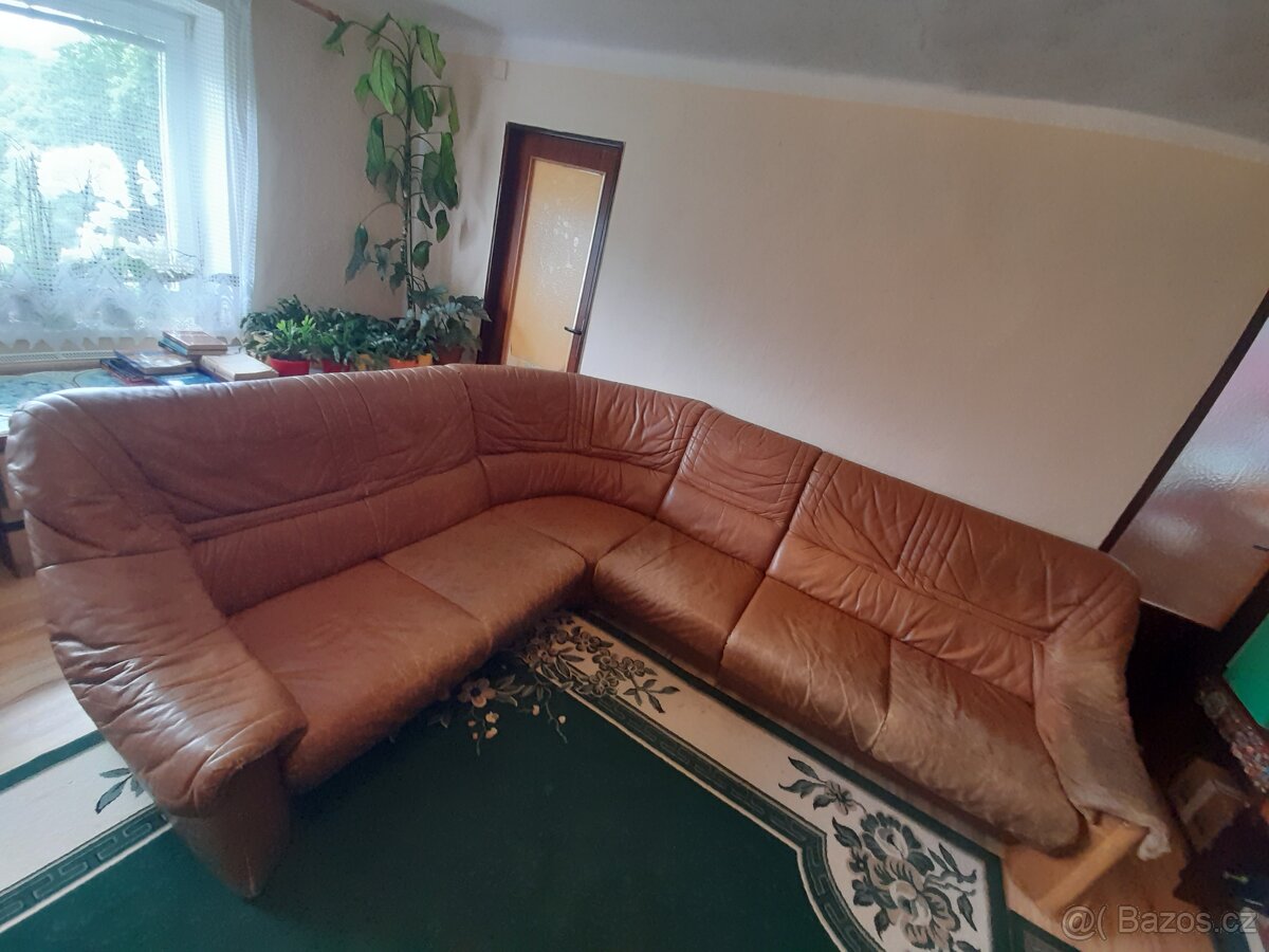 Sedací souprava a křeslo