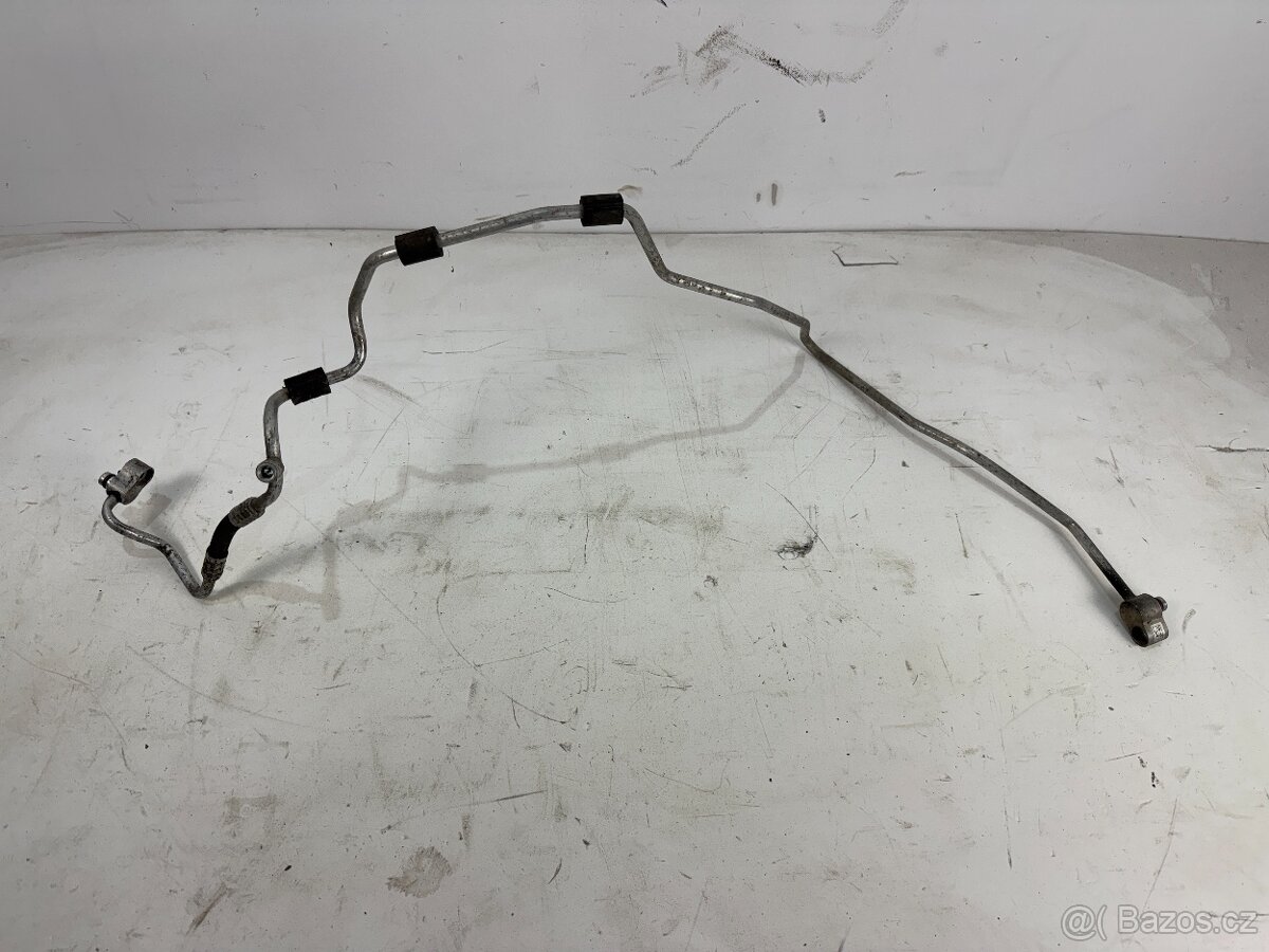 Trubka / hadice klimatizace VW Touran 1T0820741AB