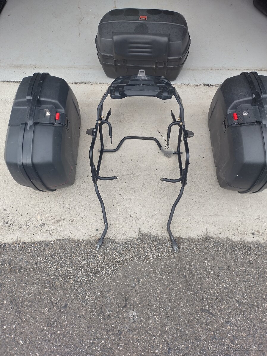 Tdm 850 3x kufr + držáky kufru Givi