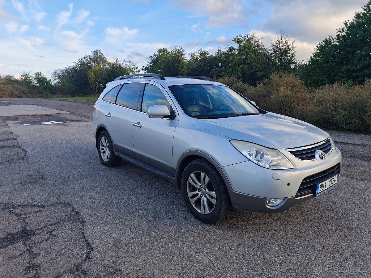 2x Hyundai ix55 + druhá na dily= 2 auta, rychle dohoda