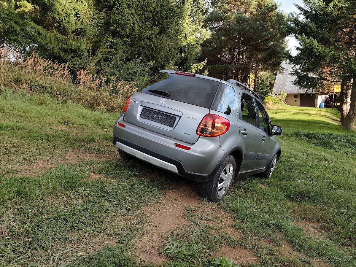 SUZUKI SX4 1.6VVTi 88KW ●4x4● ROK 2012, NOVÁ STK+SERVIS