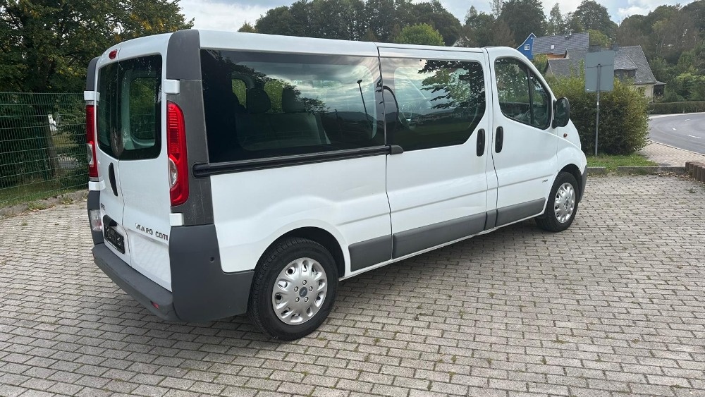 Renault trafic Opel Vivaro Talento shodné