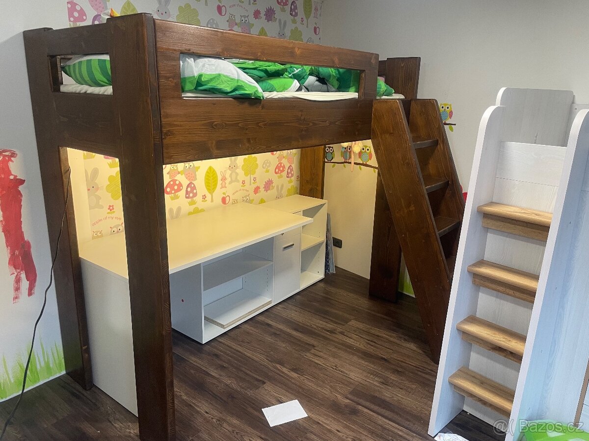 Dětská patrová postel