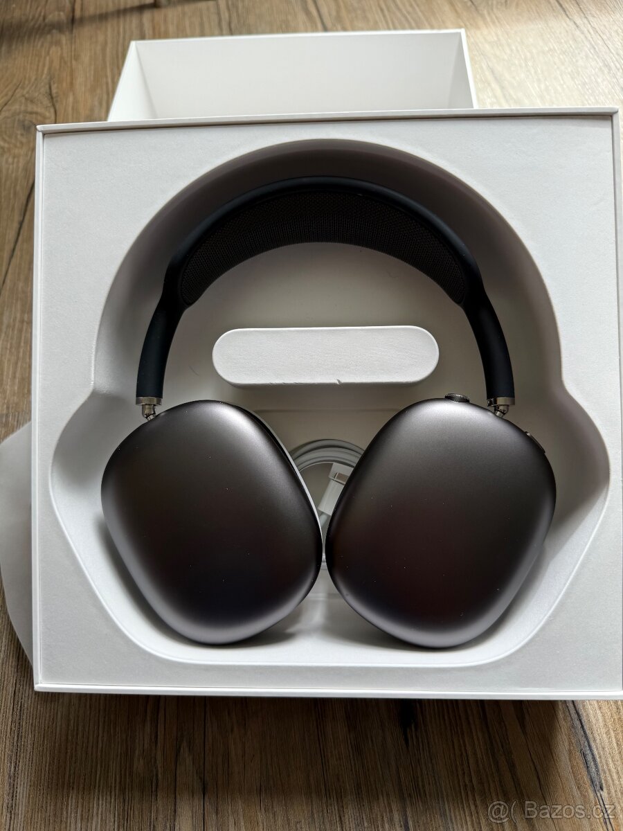 Air Pods Max Space Gray