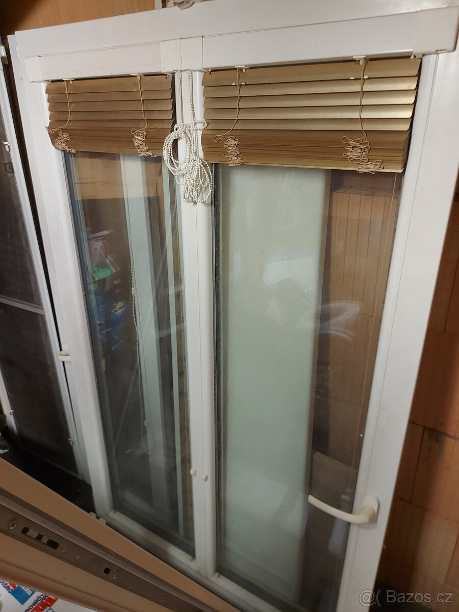 Prodám 2x plastové okno