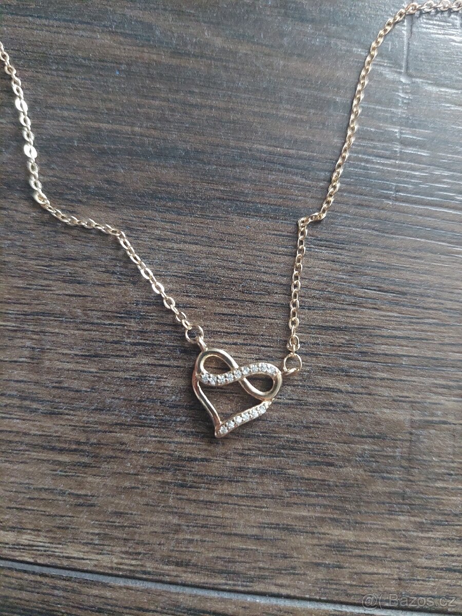 Řetízek s přívěskem