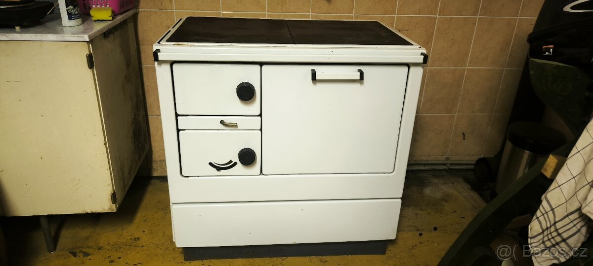 Kamna / kuchyňský sporák