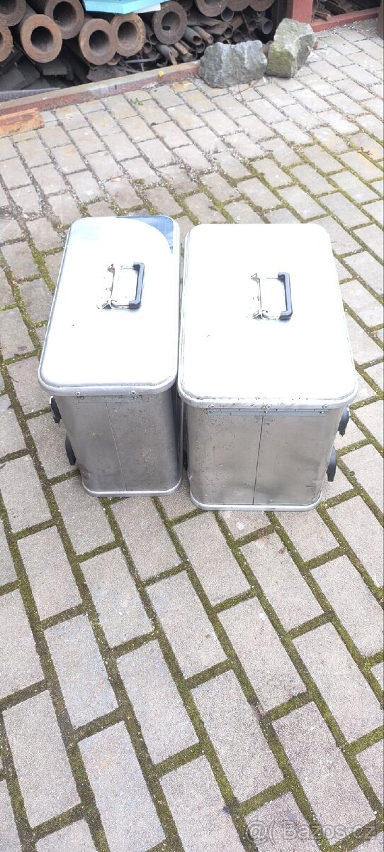 RETRO MOTO ALU KUFRY