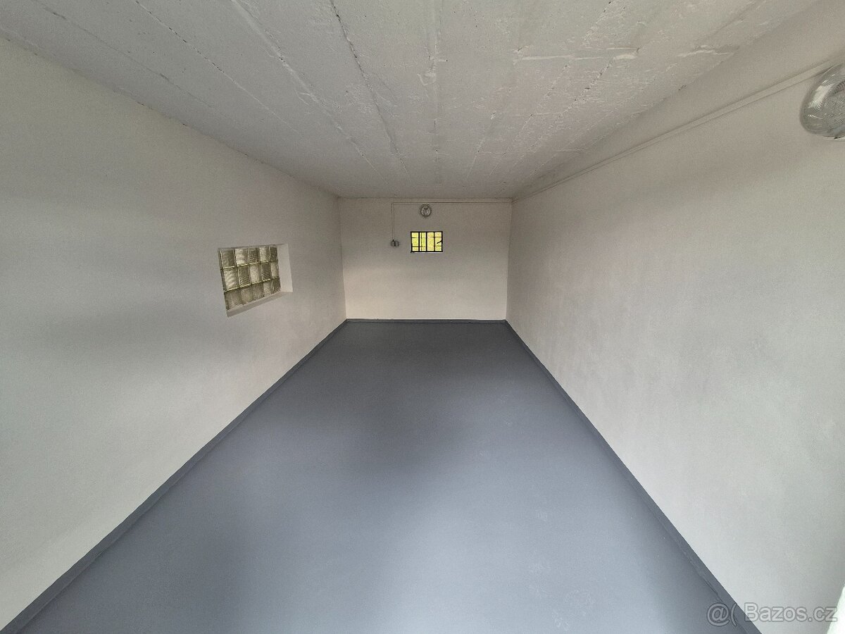 Pronájem garáže, 21 m², Tišnov