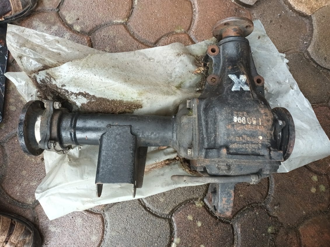 Nissan Terrano, přední diferenciál