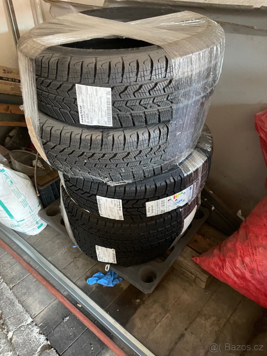 Goodyear 195/65 R16C